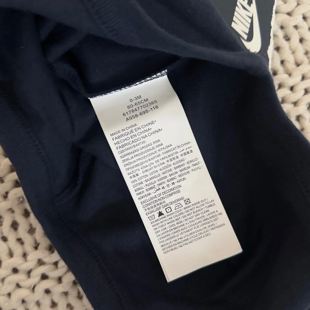 NWT Nike Baby Boy Blue Snap Onesie 0-3 Months